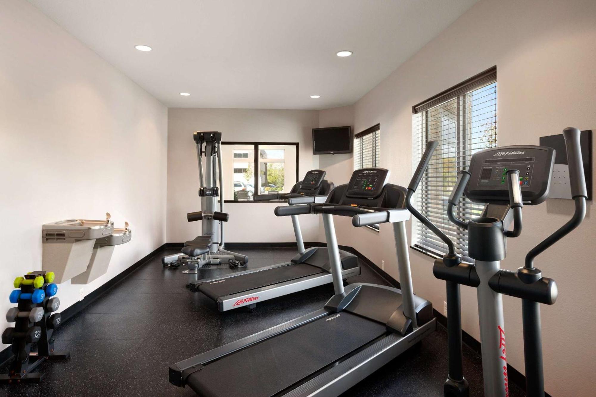 Country Inn & Suites By Radisson, New Orleans I-10 East, La Bagian luar foto