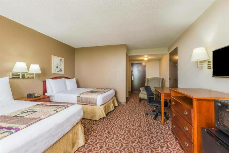 Country Inn & Suites By Radisson, New Orleans I-10 East, La Bagian luar foto